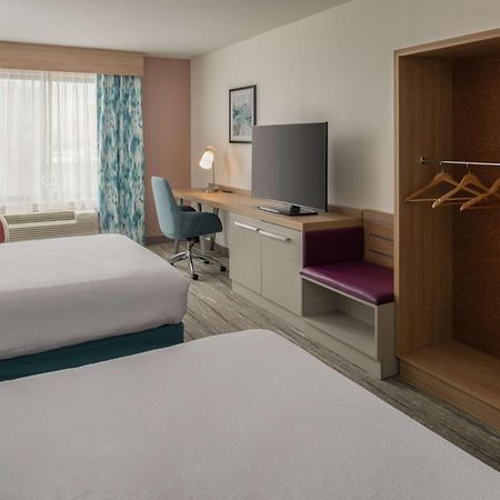 Hilton Garden Inn Tacoma Downtown Bagian luar foto