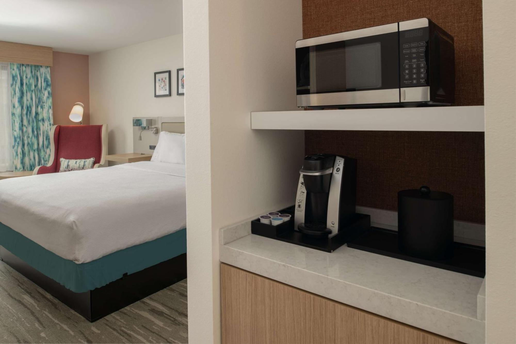 Hilton Garden Inn Tacoma Downtown Bagian luar foto