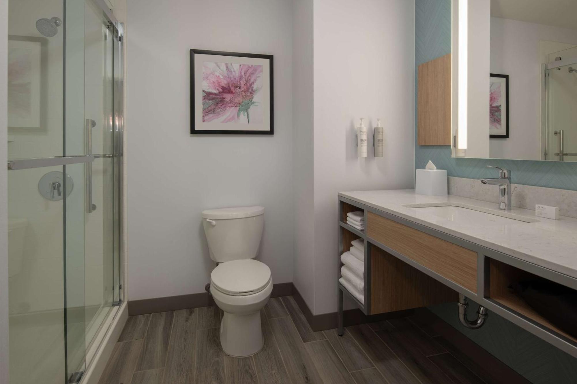 Hilton Garden Inn Tacoma Downtown Bagian luar foto