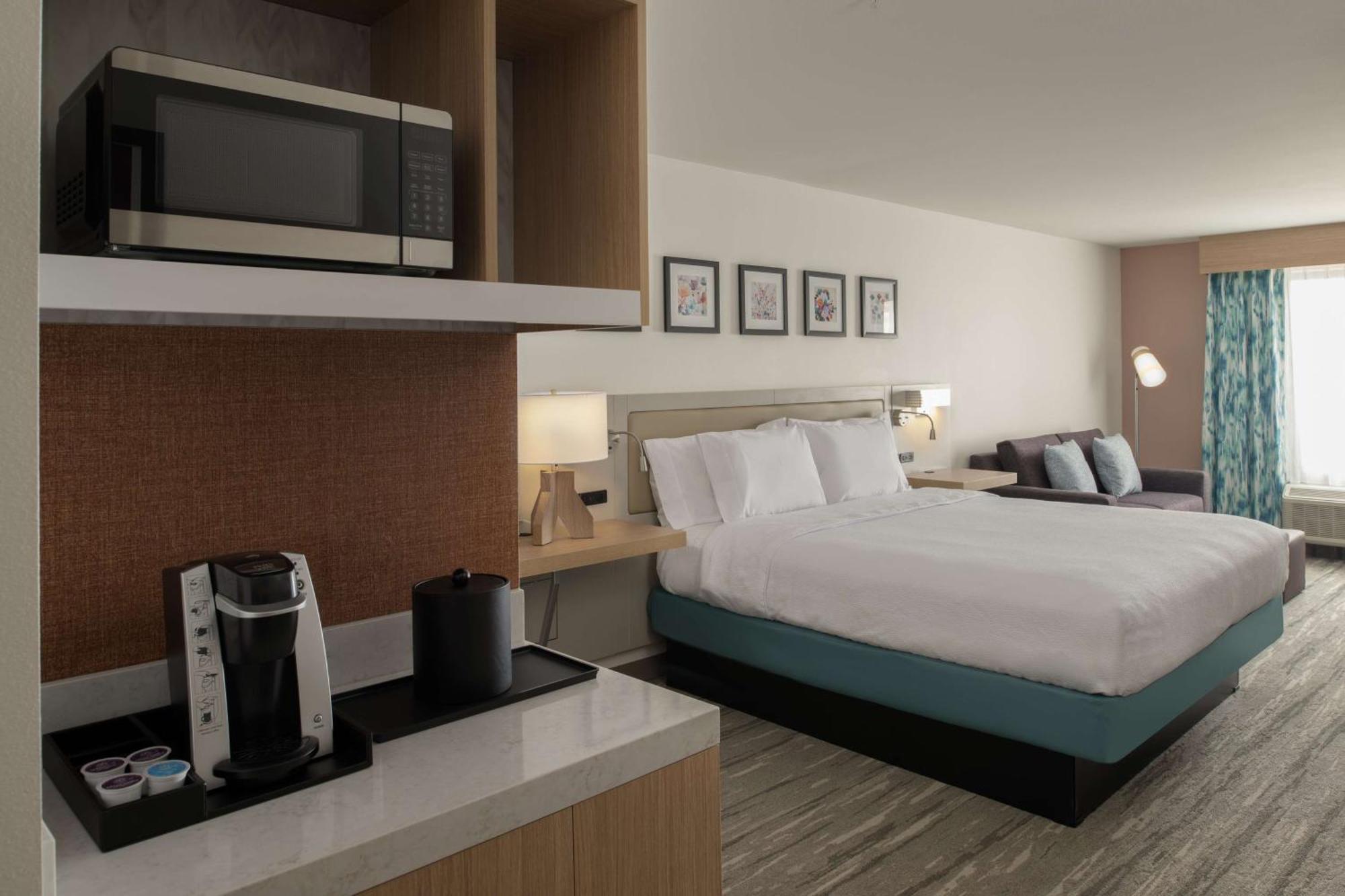 Hilton Garden Inn Tacoma Downtown Bagian luar foto