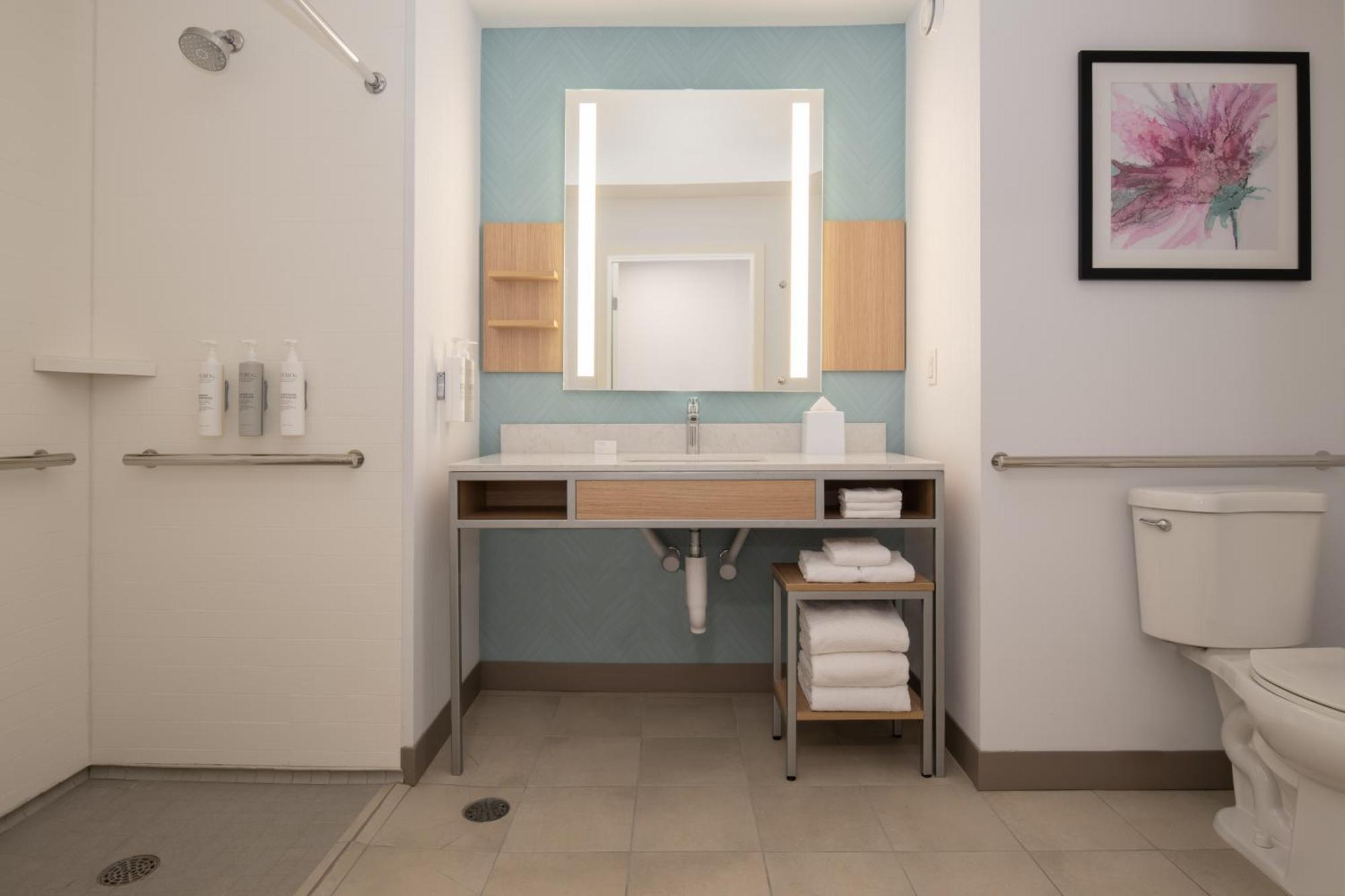 Hilton Garden Inn Tacoma Downtown Bagian luar foto