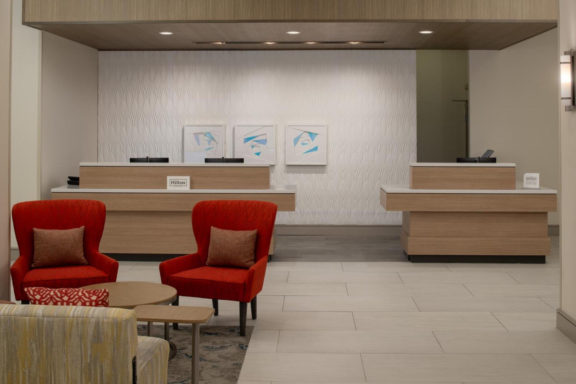 Hilton Garden Inn Tacoma Downtown Bagian luar foto