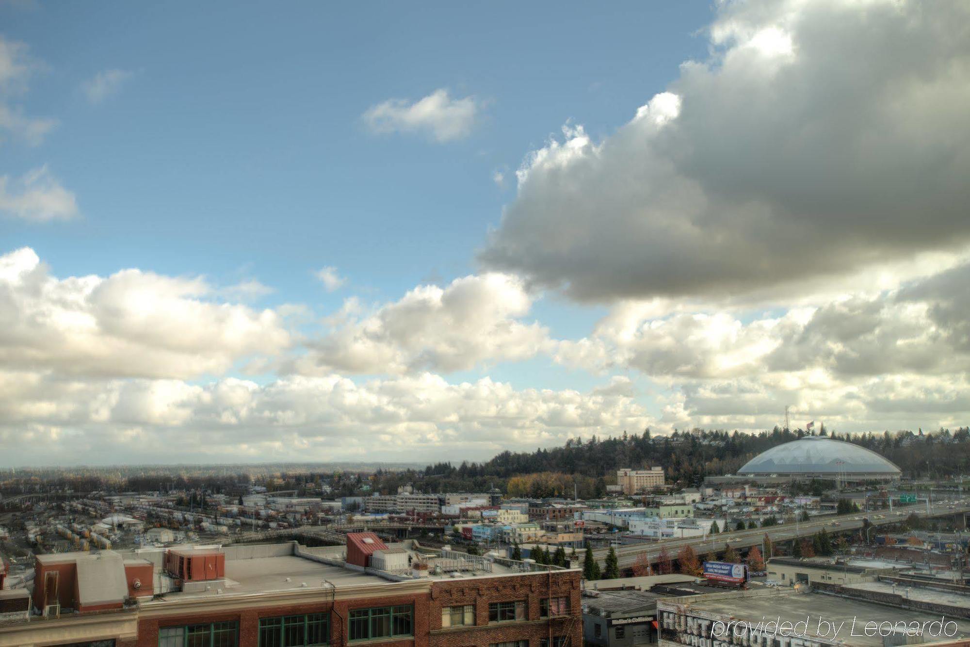 Hilton Garden Inn Tacoma Downtown Bagian luar foto